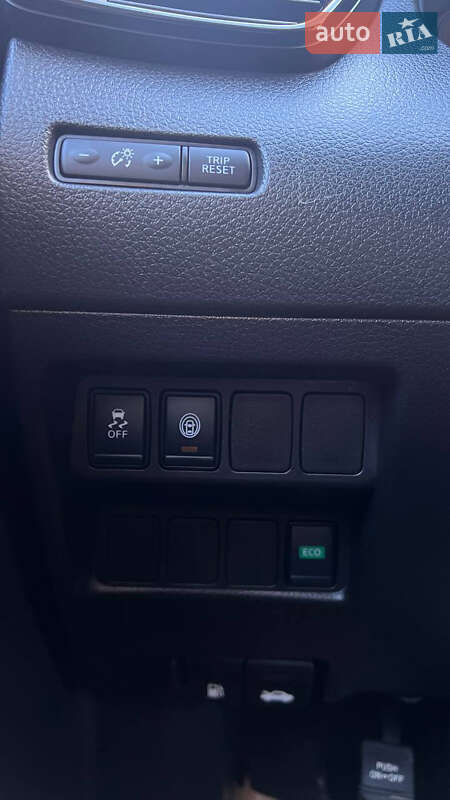 Внедорожник / Кроссовер Nissan Rogue Sport 2019 в Львове