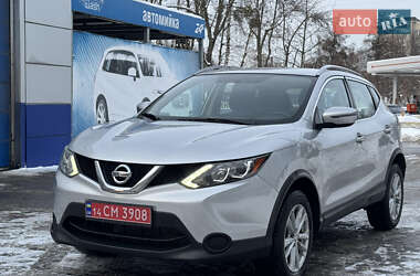 Позашляховик / Кросовер Nissan Rogue Sport 2017 в Львові
