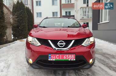 Внедорожник / Кроссовер Nissan Rogue Sport 2017 в Дубно