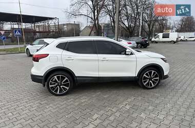Внедорожник / Кроссовер Nissan Rogue Sport 2017 в Ужгороде