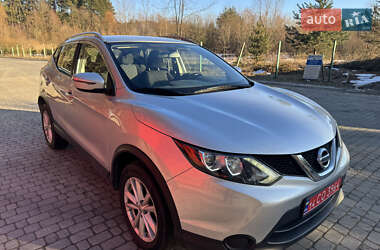 Внедорожник / Кроссовер Nissan Rogue Sport 2017 в Львове