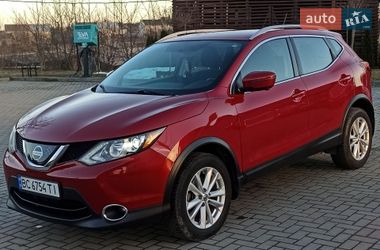 Внедорожник / Кроссовер Nissan Rogue Sport 2018 в Золочеве