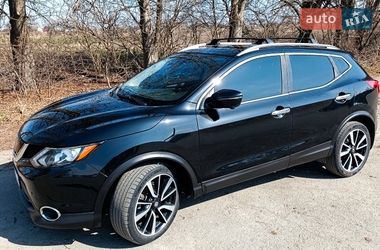 Позашляховик / Кросовер Nissan Rogue Sport 2017 в Шепетівці