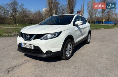 Внедорожник / Кроссовер Nissan Rogue Sport 2017 в Кременчуге