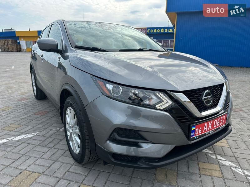 Nissan Rogue Sport 2021