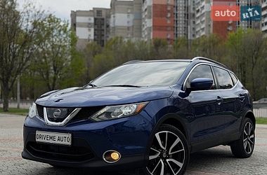 Позашляховик / Кросовер Nissan Rogue Sport 2017 в Дніпрі