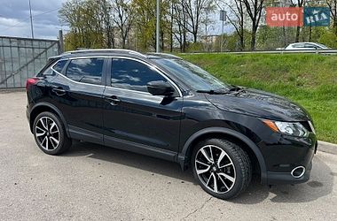 Позашляховик / Кросовер Nissan Rogue Sport 2017 в Полтаві