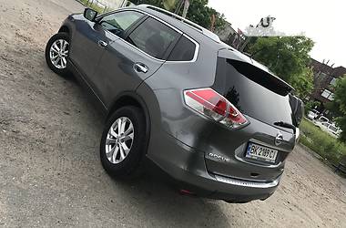 Позашляховик / Кросовер Nissan Rogue 2015 в 