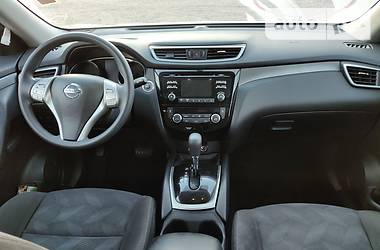Позашляховик / Кросовер Nissan Rogue 2015 в 