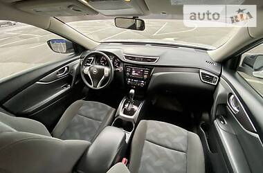 Позашляховик / Кросовер Nissan Rogue 2016 в 