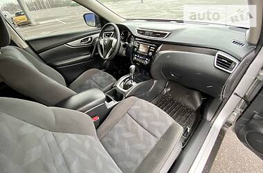 Позашляховик / Кросовер Nissan Rogue 2016 в 