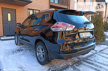 Внедорожник / Кроссовер Nissan Rogue 2015 в Виннице