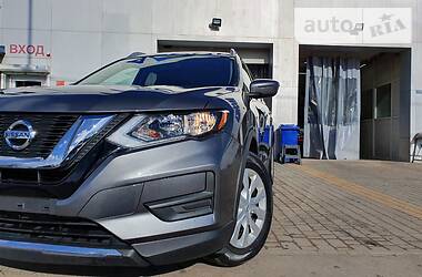 Позашляховик / Кросовер Nissan Rogue 2017 в 