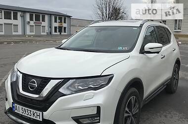 Позашляховик / Кросовер Nissan Rogue 2016 в 