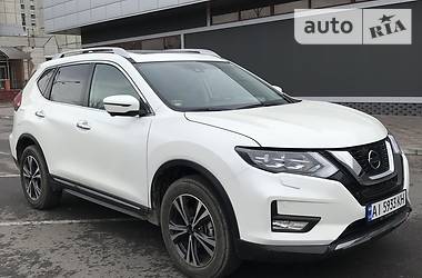 Позашляховик / Кросовер Nissan Rogue 2016 в 