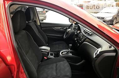 Позашляховик / Кросовер Nissan Rogue 2016 в  фото 5 Позашляховик / Кросовер Nissan Rogue 2016 в