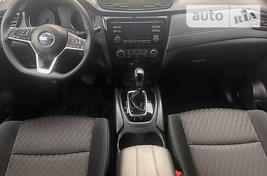 Внедорожник / Кроссовер Nissan Rogue 2017 в Здолбунове