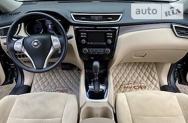 Позашляховик / Кросовер Nissan Rogue 2016 в 