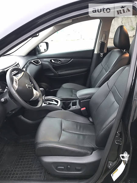 Позашляховик / Кросовер Nissan Rogue 2015 в Києві