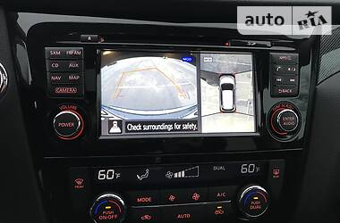 Позашляховик / Кросовер Nissan Rogue 2015 в 