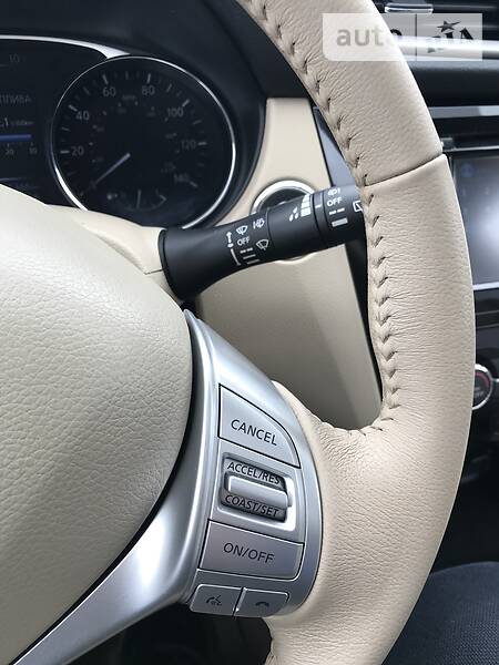 Позашляховик / Кросовер Nissan Rogue 2014 в Києві