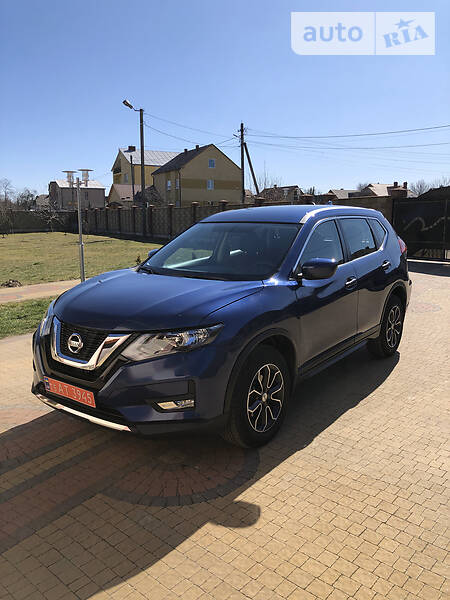 Позашляховик / Кросовер Nissan Rogue 2018 в Львові