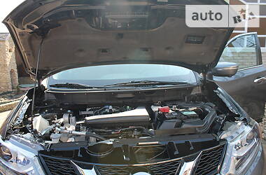 Позашляховик / Кросовер Nissan Rogue 2015 в 