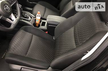 Позашляховик / Кросовер Nissan Rogue 2017 в 