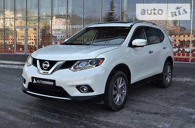 Позашляховик / Кросовер Nissan Rogue 2015 в 