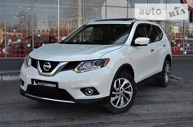 Позашляховик / Кросовер Nissan Rogue 2015 в 