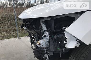 Позашляховик / Кросовер Nissan Rogue 2017 в 