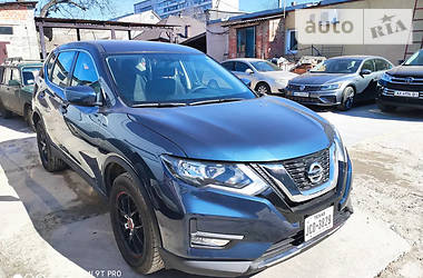Позашляховик / Кросовер Nissan Rogue 2016 в 