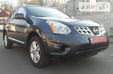 Позашляховик / Кросовер Nissan Rogue 2013 в 
