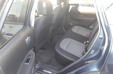 Позашляховик / Кросовер Nissan Rogue 2013 в 