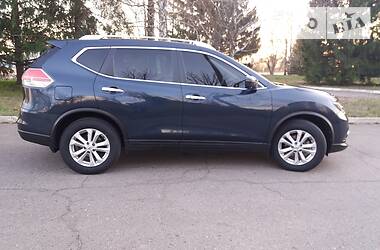 Внедорожник / Кроссовер Nissan Rogue 2016 в 