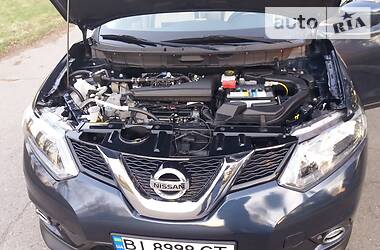 Внедорожник / Кроссовер Nissan Rogue 2016 в 