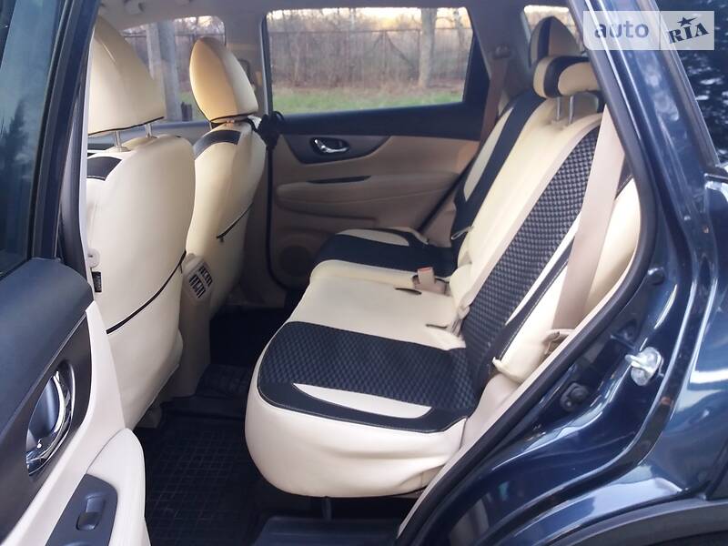 Позашляховик / Кросовер Nissan Rogue 2016 в Полтаві