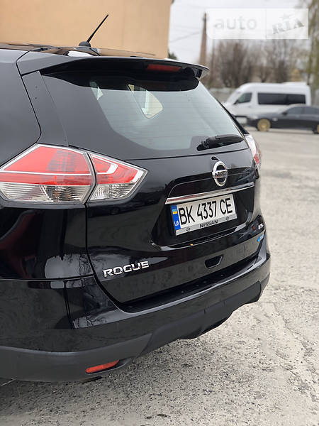 Позашляховик / Кросовер Nissan Rogue 2014 в Луцьку