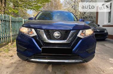 Внедорожник / Кроссовер Nissan Rogue 2017 в Виннице