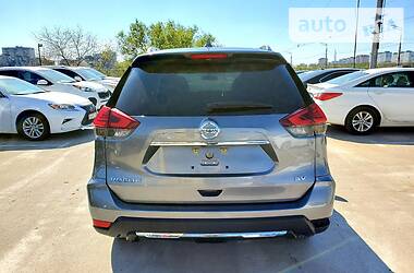 Позашляховик / Кросовер Nissan Rogue 2017 в 