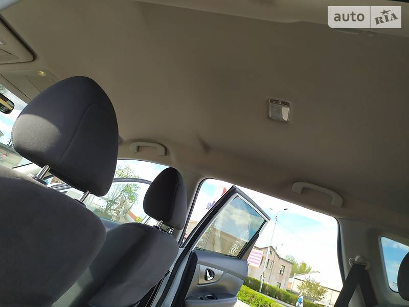 Позашляховик / Кросовер Nissan Rogue 2016 в Житомирі фото 29 Позашляховик / Кросовер Nissan Rogue 2016 в Житомирі