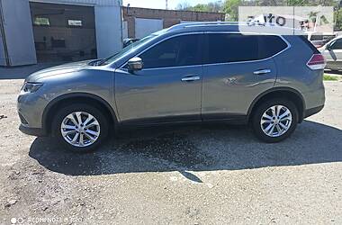 Позашляховик / Кросовер Nissan Rogue 2015 в 