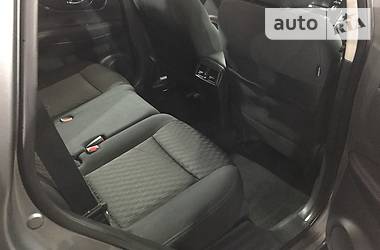Позашляховик / Кросовер Nissan Rogue 2017 в 