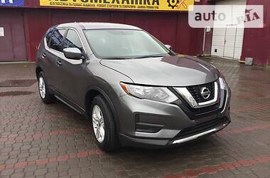Позашляховик / Кросовер Nissan Rogue 2017 в 