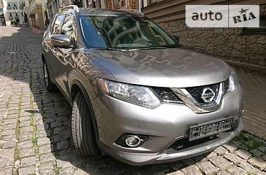 Позашляховик / Кросовер Nissan Rogue 2015 в 