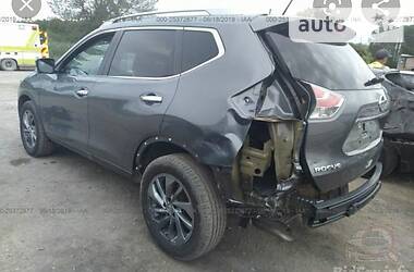 Позашляховик / Кросовер Nissan Rogue 2015 в 