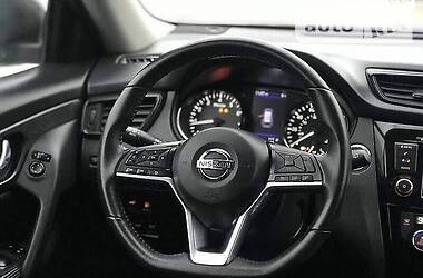 Позашляховик / Кросовер Nissan Rogue 2017 в 