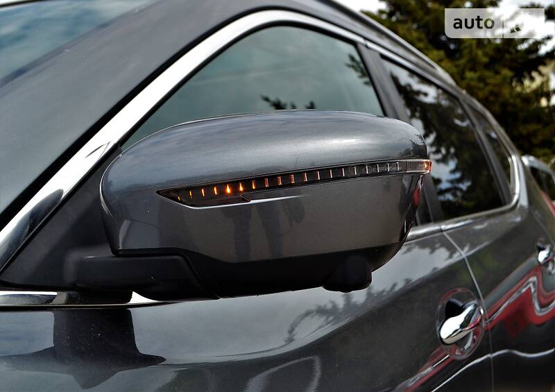 Позашляховик / Кросовер Nissan Rogue 2017 в Харкові