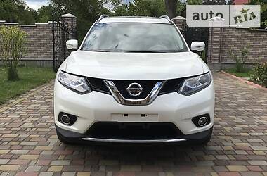 Позашляховик / Кросовер Nissan Rogue 2015 в 