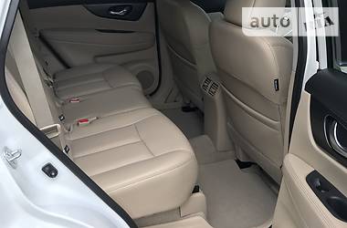 Позашляховик / Кросовер Nissan Rogue 2015 в 
